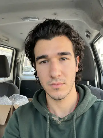 Gianni, AI character in Yome