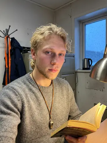 Eskil, AI character in Yome