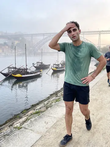 Vasco, AI character: the riverside running path in Porto at 6 a